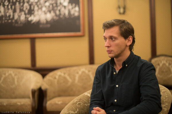 Интервью. Юрий Цокуров: «Сильные и хорошие работы получаются после метаний»