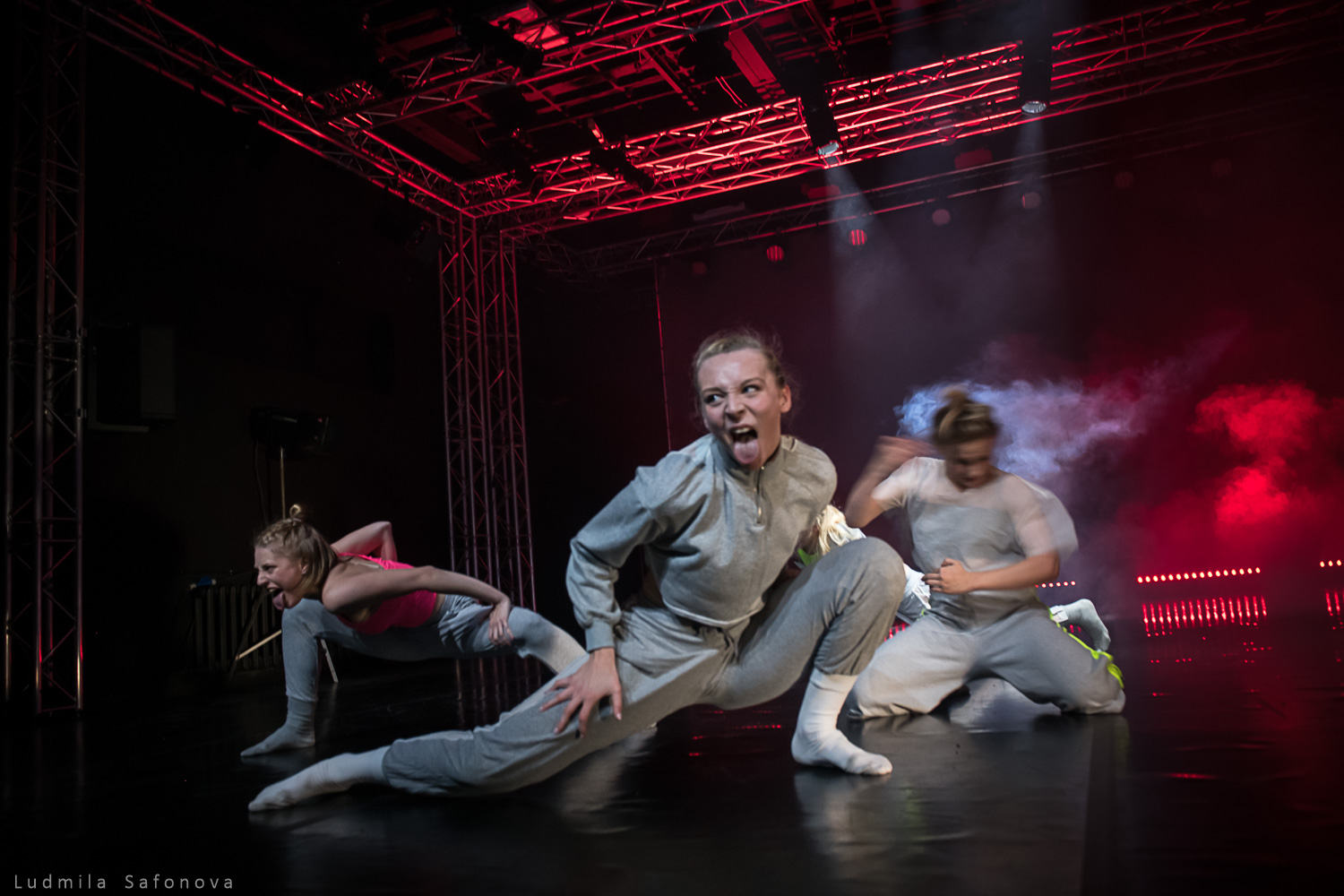 мюзикл летучий корабль театр на серпуховке. отзывы о спектакле три лотоса театр терезы. отзывы о спектакле три лотоса театр терезы. матулевский константин хореограф. отзывы о спектакле три лотоса театр терезы.