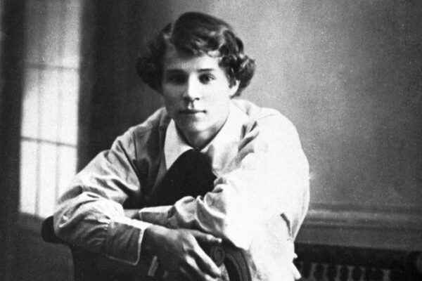 Спектакль «Русь бесприютная» Московского драматического театра им. Есенина. «Тот ураган прошел»