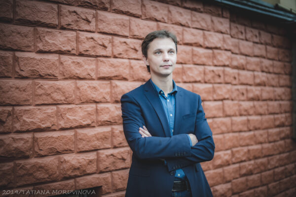 Сергей Загребнев: «Актер — это рамка, через которую зритель видит мир»