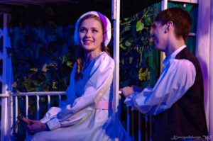 Подробнее о статье Спектакль «Уроки любви», театр МОСТ. Битва за любовь