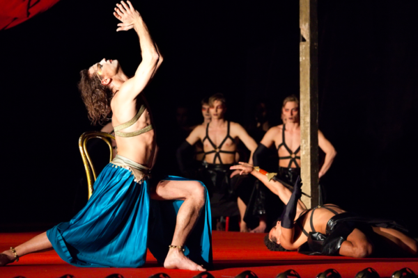 Спектакль «Саломея», Театр Романа Виктюка. Страсть, кровь, опасность, смерть