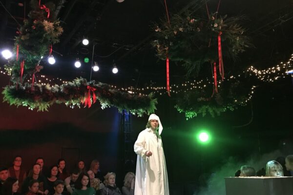 Рождественская история, Московский английский театр. Викторианский Лондон в центре Москвы