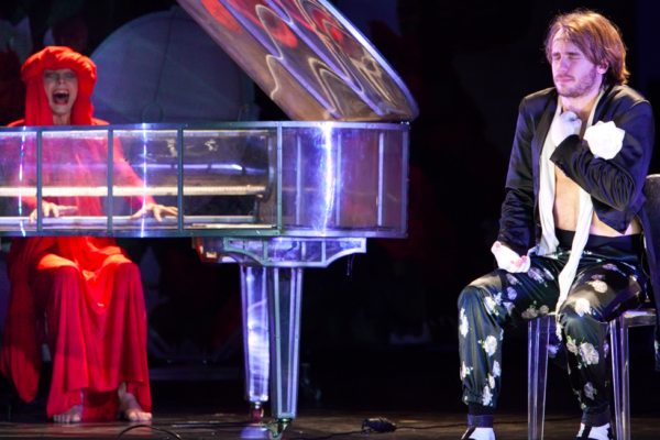 Спектакль «Несравненная!» в Театре Романа Виктюка. Жизнь искусства в каждом вдохе