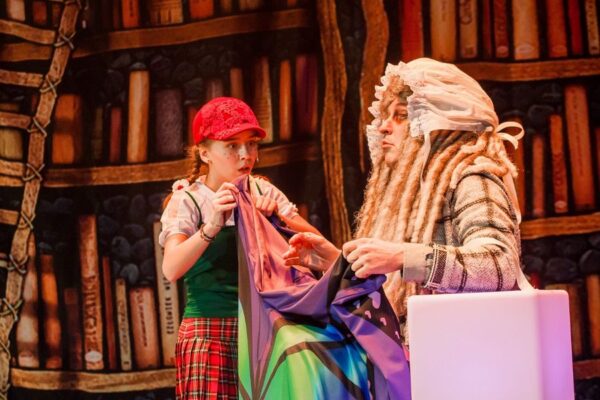 Мюзикл «Красная шапочка и серый волк», Москонцерт Холл. Старая сказка на новый (очень неожиданный) лад