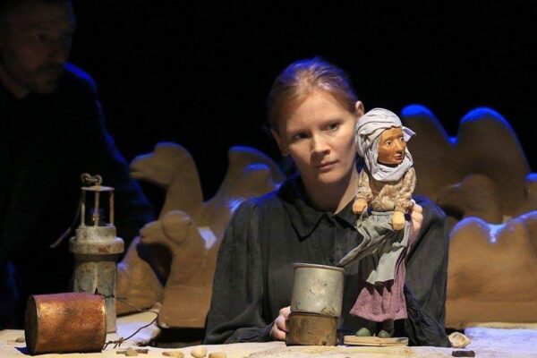 Осмысление безжалостности власти через театр кукол:«И дольше века длится день», Музей истории ГУЛАГа и Творческое объединение «Таратумб».