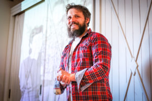 Подробнее о статье Юрий Макеев: «Я чудак-крестьянин»