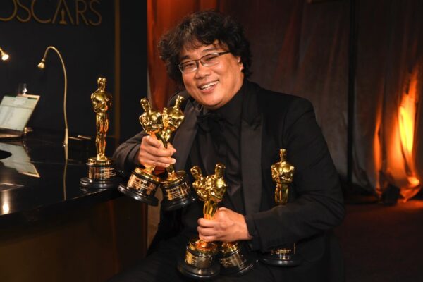 Социальный триллер, семейная драма, боевик, хоррор и никакого интима: как смешивает жанровый коктейль режиссер Пон Чжун Хо