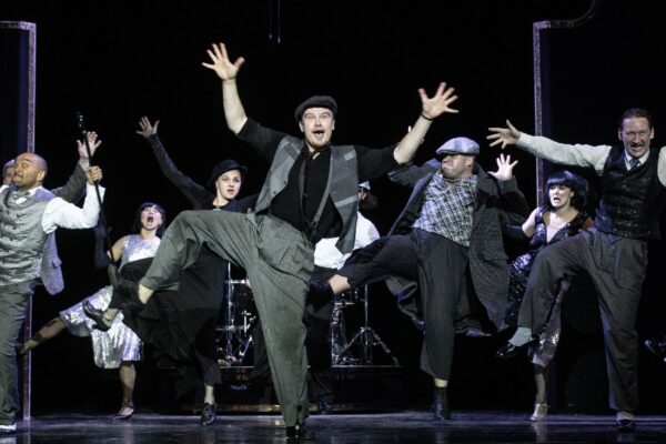 «Самое несносное в любви — это спокойствие!»: премьера «Плутни Скапена» в театре «Сатирикон»