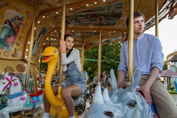 Фильмы «Кинотавра», Возвращение Пуаро и Роберт Де Ниро.  Что смотреть в кино в октябре