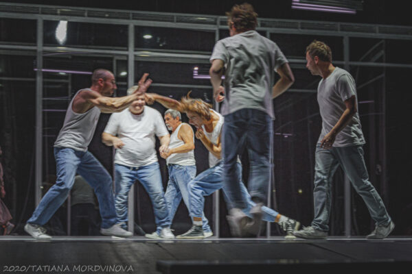 «Мир принадлежит сильным!». Премьера спектакля «Пролетая над гнездом кукушки» в театре им. М. Ермоловой