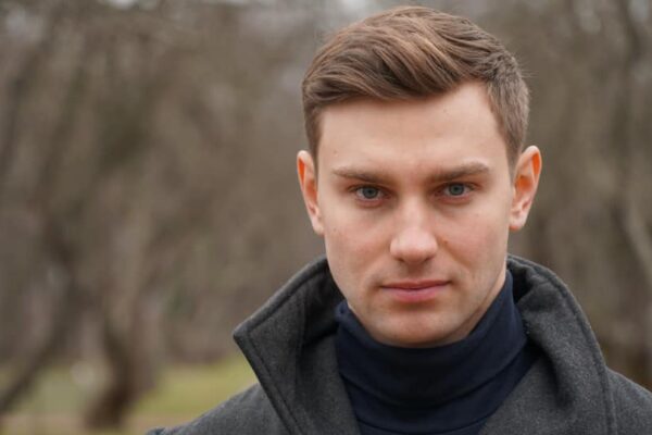 Илья Ильиных: «26 лет, двое детей, играю Принцев, пока не вышел из этого амплуа»