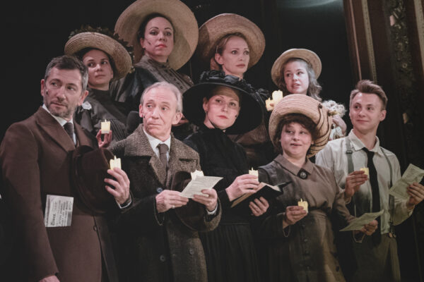 Премьера спектакля Дмитрия Крымова «Все тут» в театре «Школа современной пьесы». Фоторепортаж