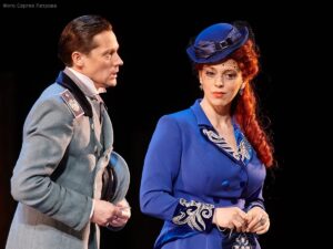 Подробнее о статье Куда все бегут? Спектакль «Эраст Фандорин», РАМТ