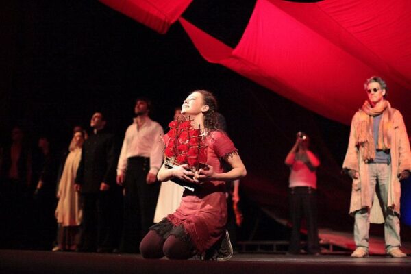 Земная сказка о любви. Музыкальный спектакль «Алые паруса» в РАМТе