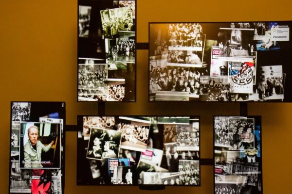 Российский академический Молодежный театр празднует двойной юбилей. Открытие выставки к 100летию РАМТа