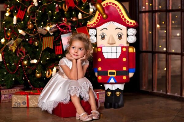 Новогодние музыкальные и кукольные спектакли для самых маленьких