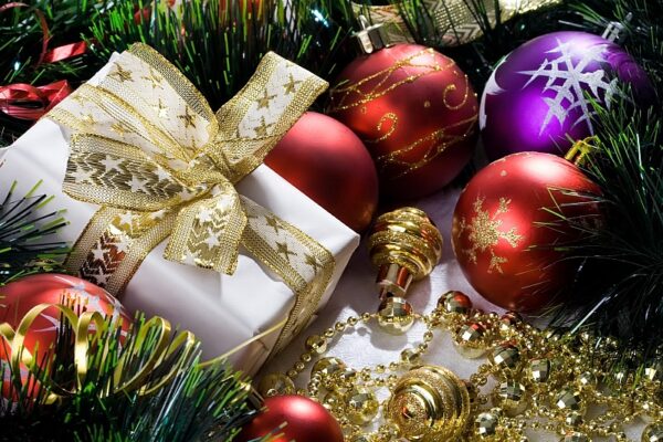 Новогодние спектакли, которые можно посмотреть онлайн