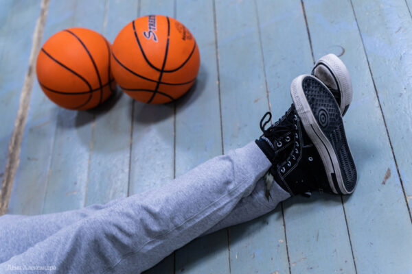 Спектакль «13 первых правил баскетбола», театр Студия.project. Фоторепортаж