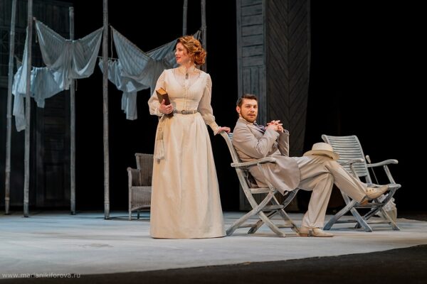 «Я спокойна! Он её не любит…». Спектакль «Месяц в деревне», Малый театр