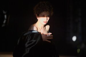 Подробнее о статье В поиске того, кто «послан Богом… кто до гроба хранитель мой…». Эскиз к творческому портрету актрисы Марии Смольниковой