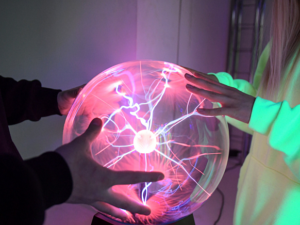 Подробнее о статье Выставки в июне: провокации, великие имена, поиск вдохновения