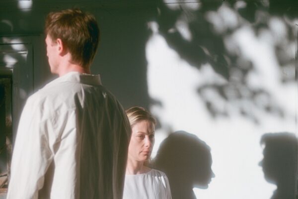 Трое за столом, не считая Маркуса, премьера спектакля «Летние осы кусают нас даже в ноябре», Театр.doc