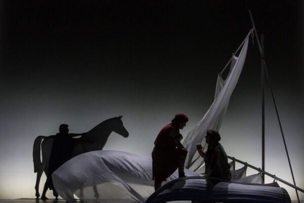 Диснеевское чудо от Красноярского ТЮЗа. Спектакль «Хроники Нарнии. Конь и его мальчик»