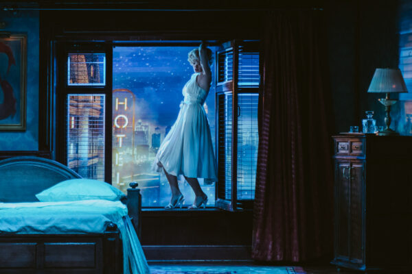 Спектакль «Ночь в отеле». Театр Олега Табакова. Фоторепортаж