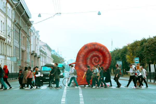 Стручок и куча: спектакль-променад «Маршрут старухи»