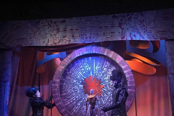 Барокко — это сегодня. Кукольная опера «Китаянки» театра «Трикстер» на выставке «Театрократия» в Царицыно
