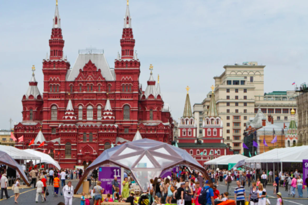 Книжный фестиваль «Красная площадь». Когда: 3-6 июня 2022