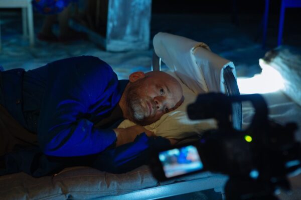 Нет памяти – нет проблем. Спектакль «Исход», Театр «Шалом»