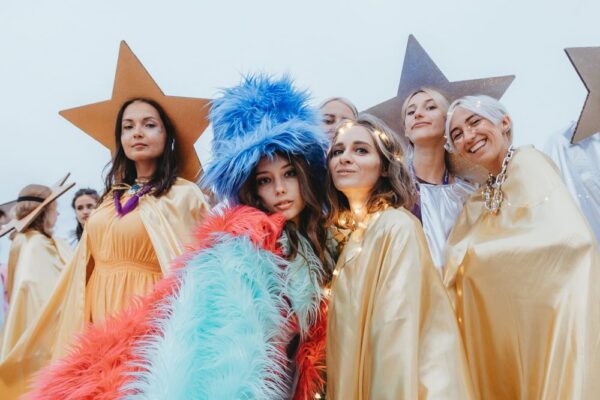 Спектакли, перформансы и импровизация:фестиваль уличных театров состоится на «Таврида.АРТ»