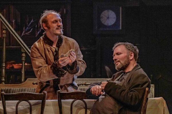 Пермский театр «У Моста» снова в Москве