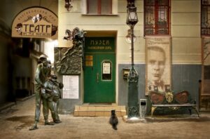 Подробнее о статье Премьера спектакля «Пассаж в Пассаже», театр «Булгаковский Дом»