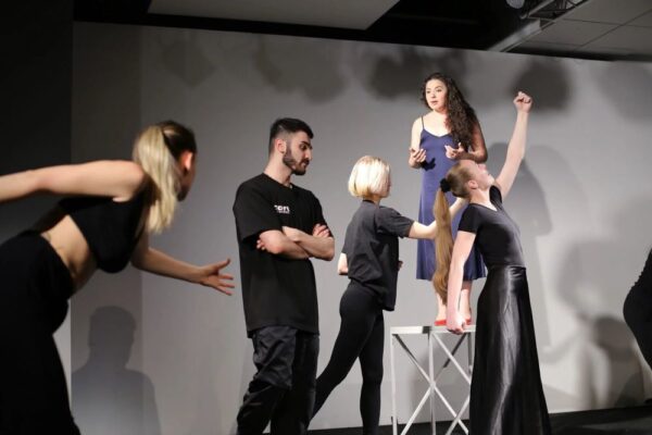 Цикл встреч о современном театре