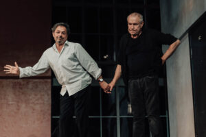 Подробнее о статье «И вас с наступающим!», Центр театра и кино п/р Никиты Михалкова. Фоторепортаж