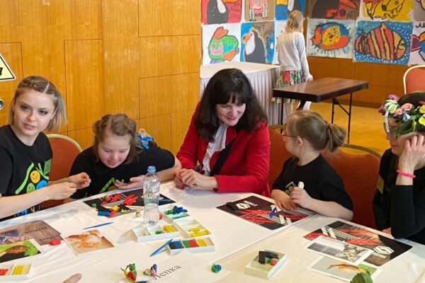 Старт инклюзивного проекта «Социализация детей с синдромом Дауна средствами искусства»