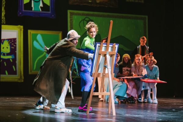 Дружба лучше одиночества. Спектакль «Незнайка», Театр на Бронной