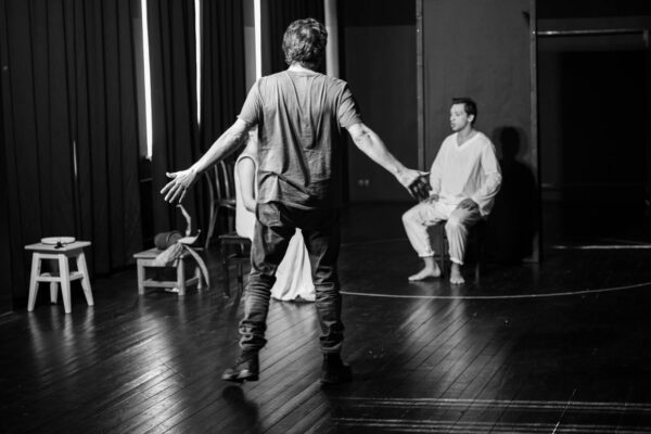 Репетиция спектакля «Самоубийца». Театр Вахтангова