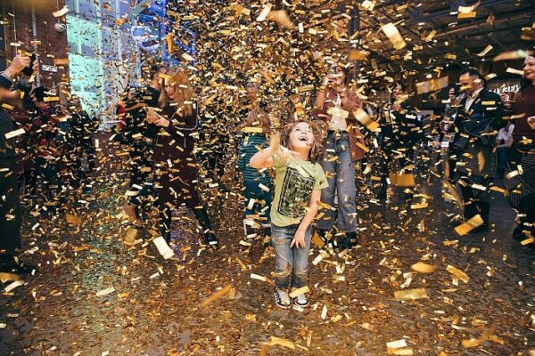 Еврейский музей и центр толерантности празднует 10-летие: экскурсии, авангард, концерт и театр