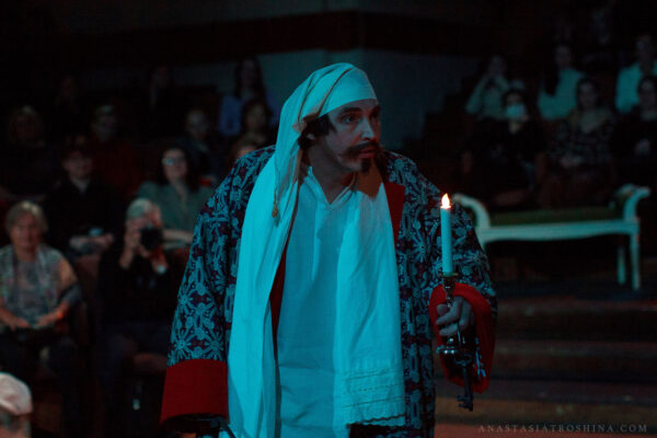 «Подсвечник» — французская комедия в театре «Сфера». Фоторепортаж