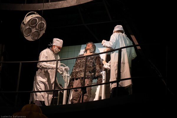 Революция в калабуховском доме. В Малом театре поставили «Собачье сердце»