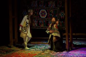 Подробнее о статье Прогрессивный восток. Спектакль «Птица Кахна», Московский государственный историко-этнографический театр