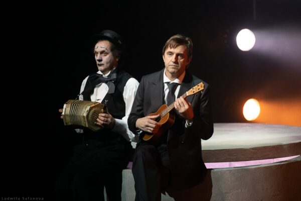 «ФЕЛЛИНИ. 8 1/2», Театр Вахтангова. Фоторепортаж