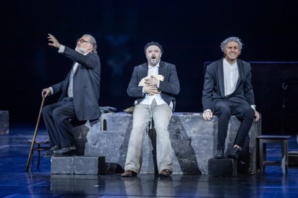 «Ветер шумит в тополях», Театр Вахтангова. Фоторепортаж