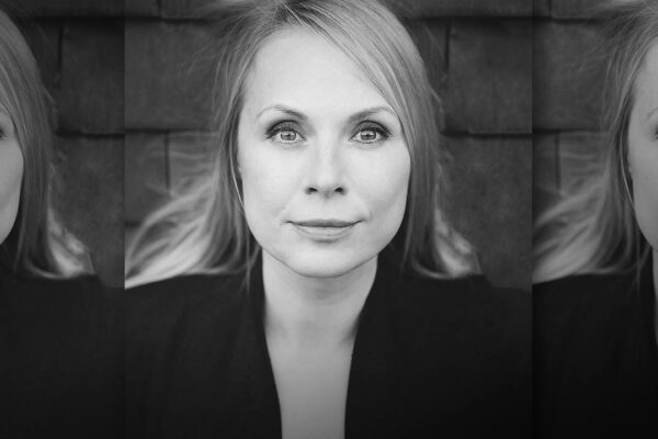 Притча про женщину, которая хотела быть счастливой…и стала ею. Спектакль «Как я пришла в сознание», театр Практика