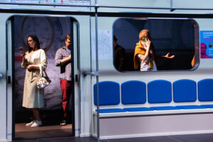 Подробнее о статье Вот и стало обручальным нам подземное кольцо… Премьера спектакля «Москва. Полный круг» в театре Моссовета