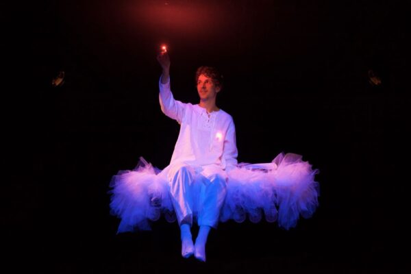 Театр «Шалом» проведет благотворительный показ спектакля в День защиты детей